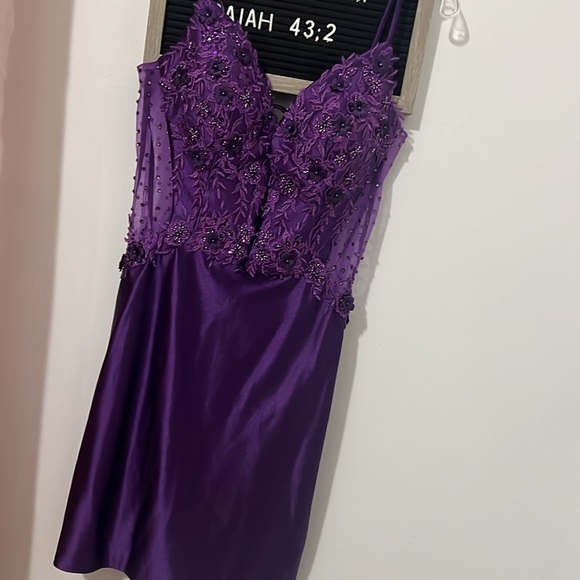 New Ed Young Mini Dress.  Size SMALL. BEAUTIFUL!! - Picture 6 of 8